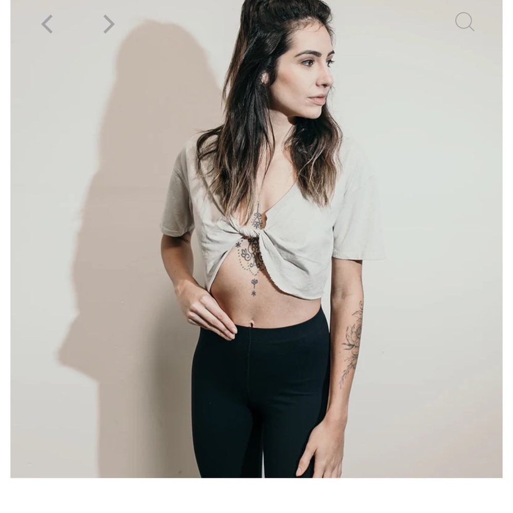 Joah Brown Twist Tee Cotton Fog